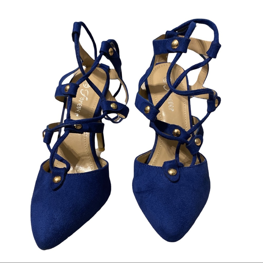 Forever Blue 7 1/2 Sandal Stilettos with beautiful Roman Look. Classy and Sexy